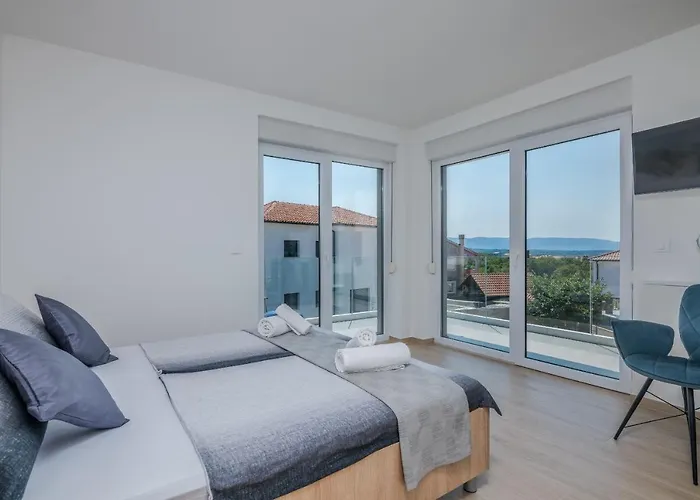 Andy Tatil Evi Malinska