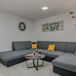 Andy مالينسكا