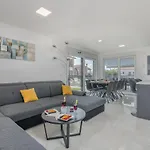 Andy *